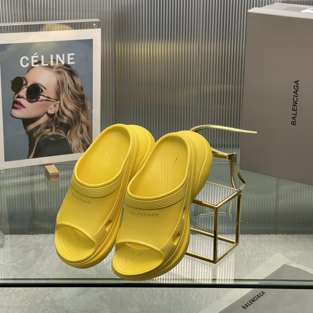 발렌시아가x크록스슬리퍼