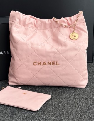 샤넬22백 연핑크 미디엄