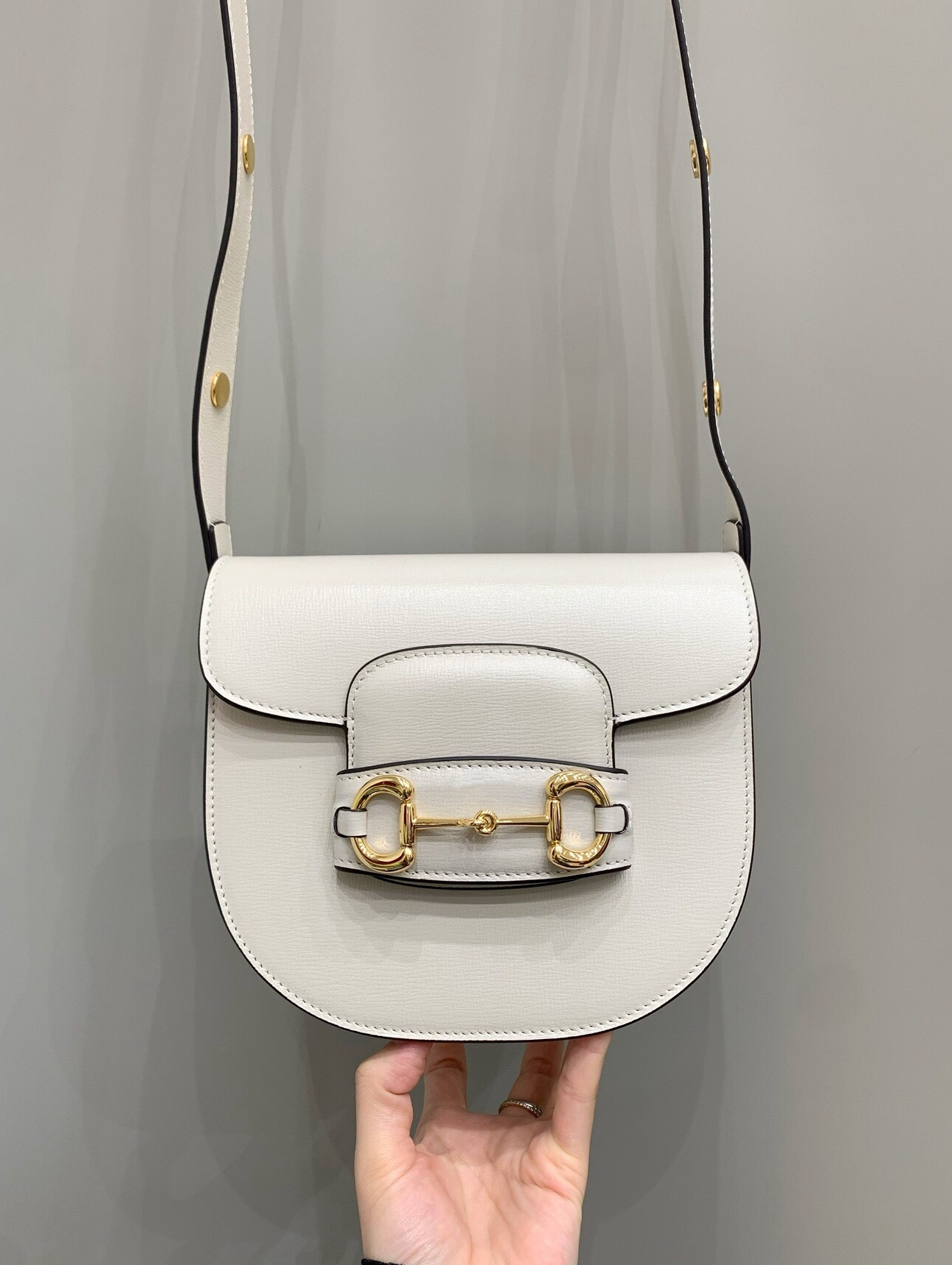 구찌 홀스빗 1955 라운드 미니백