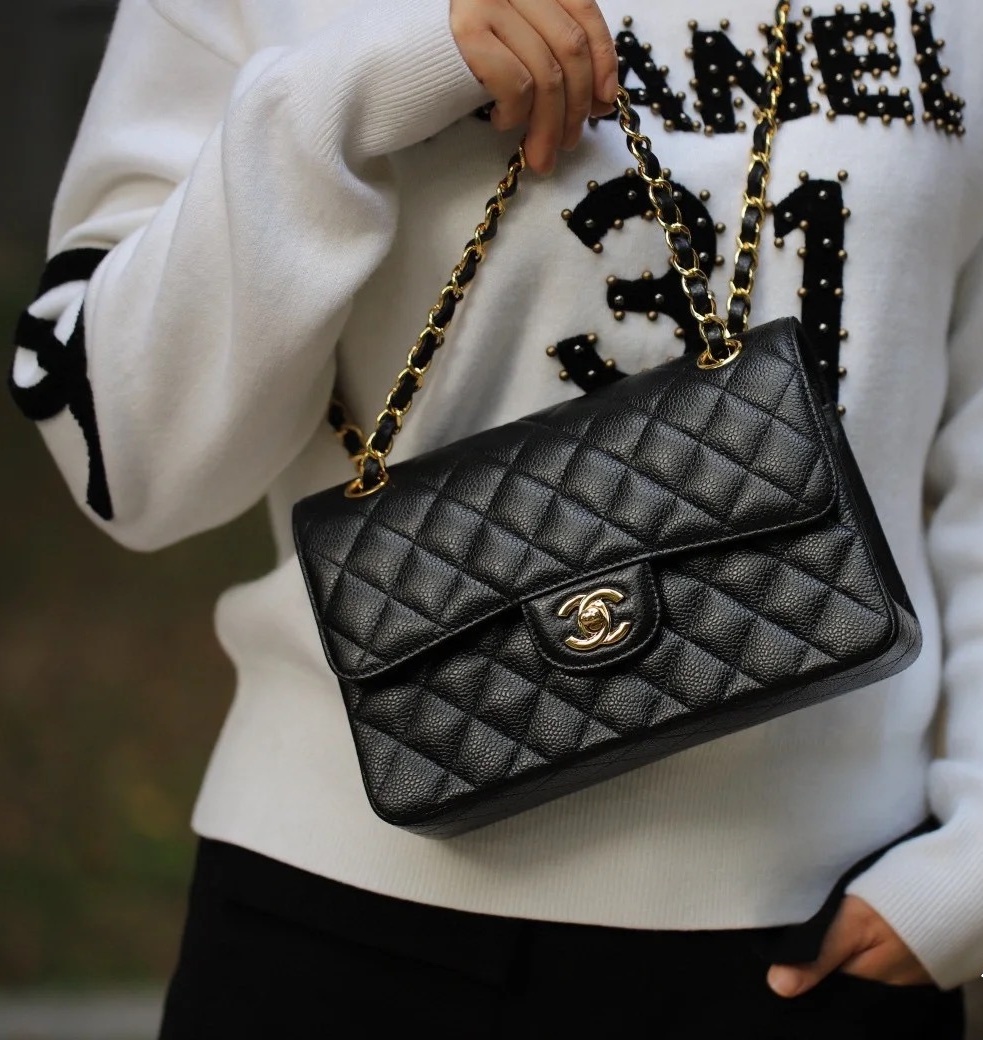 샤넬 클래식 스몰 캐비어 플랩백 금장