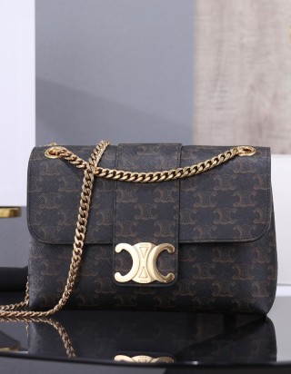 셀린느 미디엄 빅투아르백 서플 카프스킨