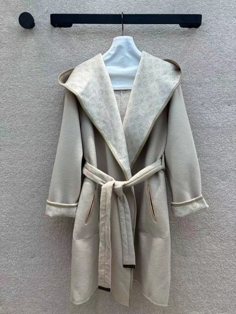 루이비통 후디드 랩 코트