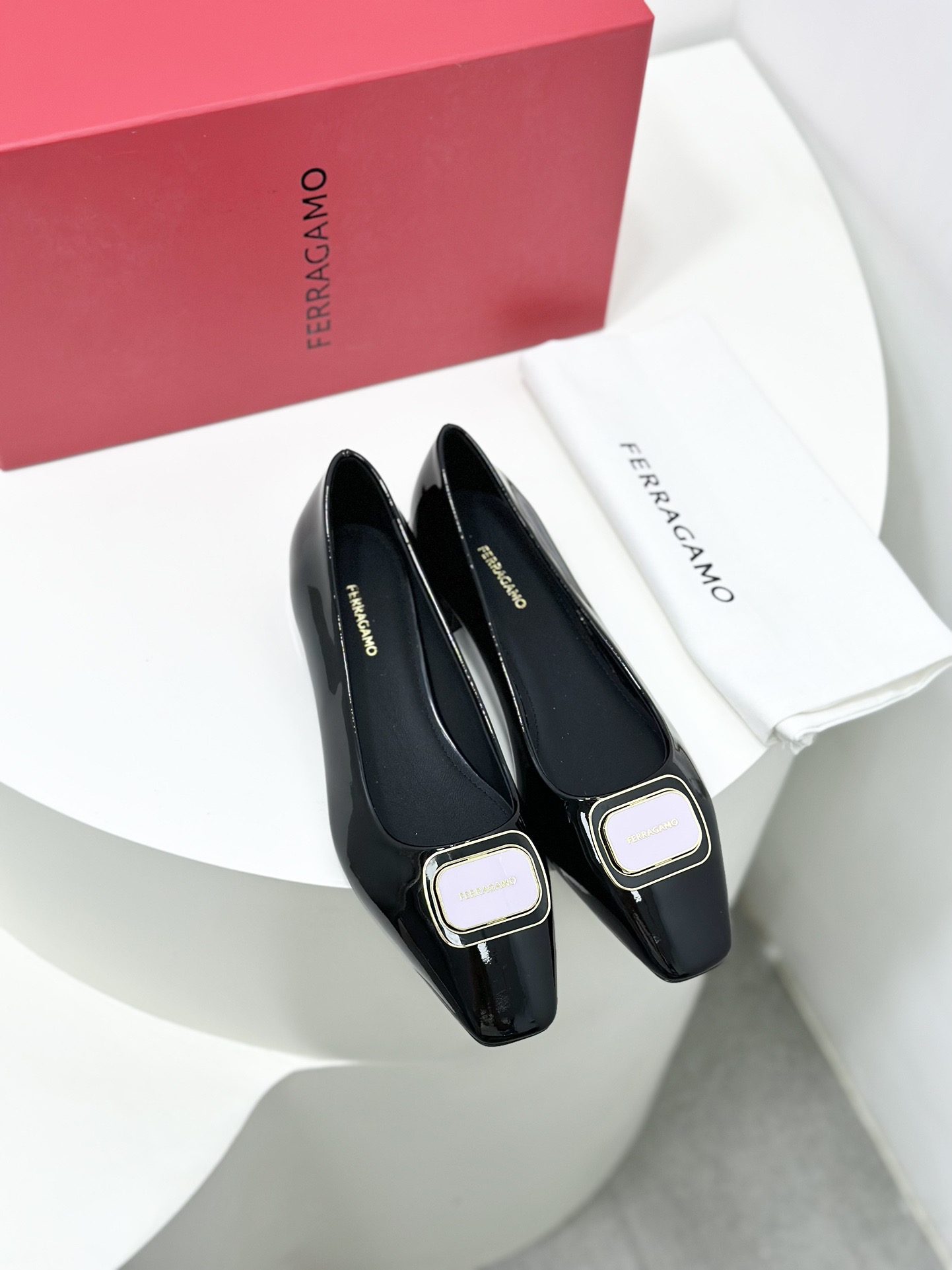 페라가모 24FW 여성 살바토레 드레스 슈즈