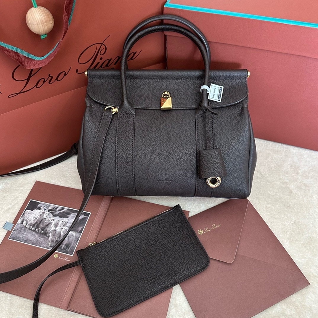 로로피아나 룸백 L25