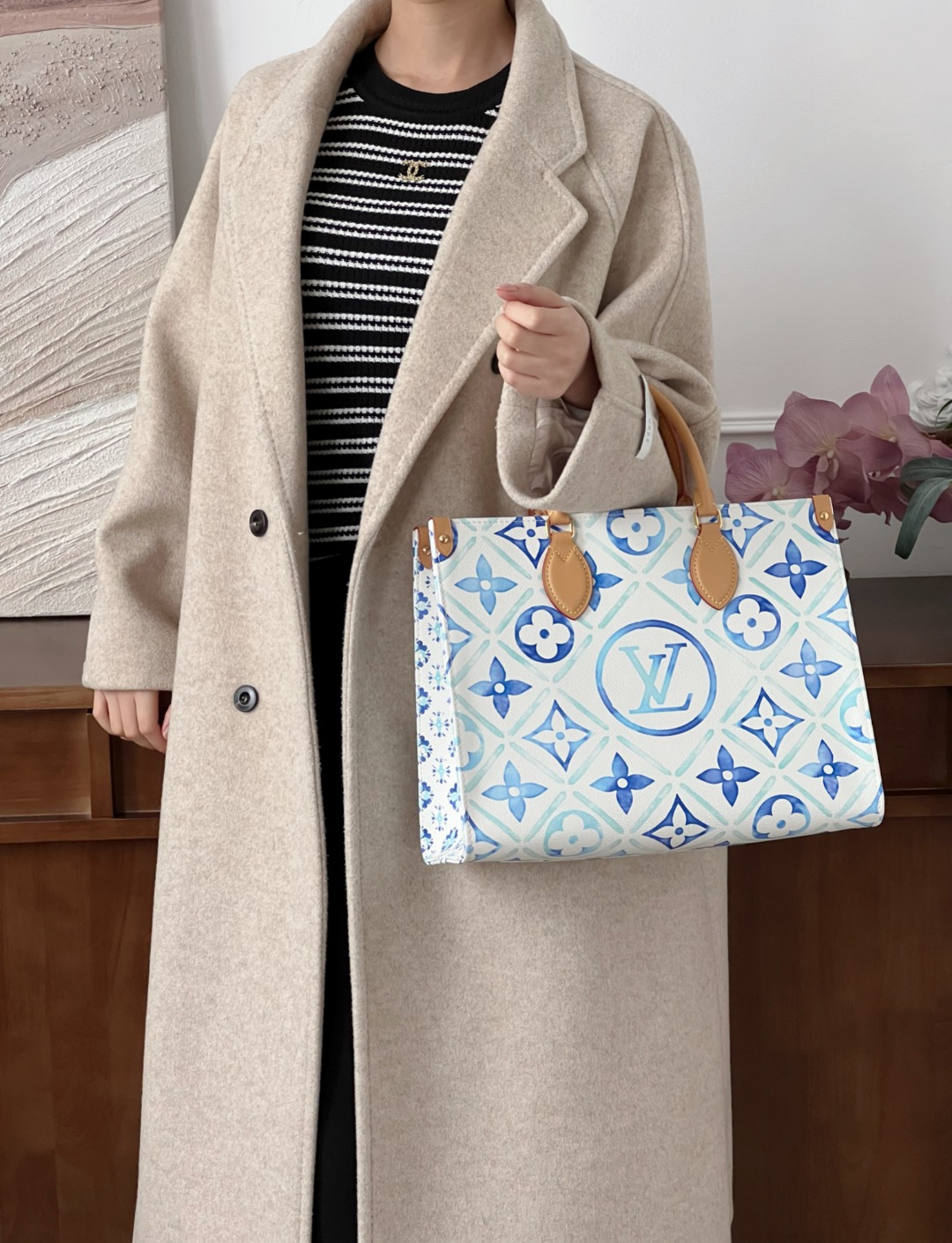 루이비통 온더고 MM 블루