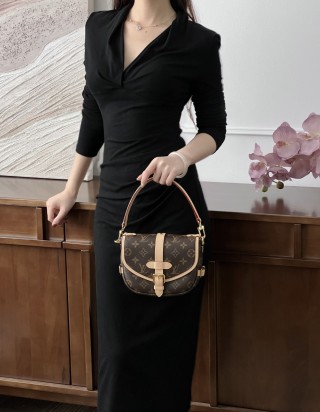 루이비통 소뮈르BB