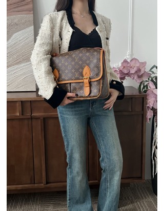 루이비통 사첼 메신저 백