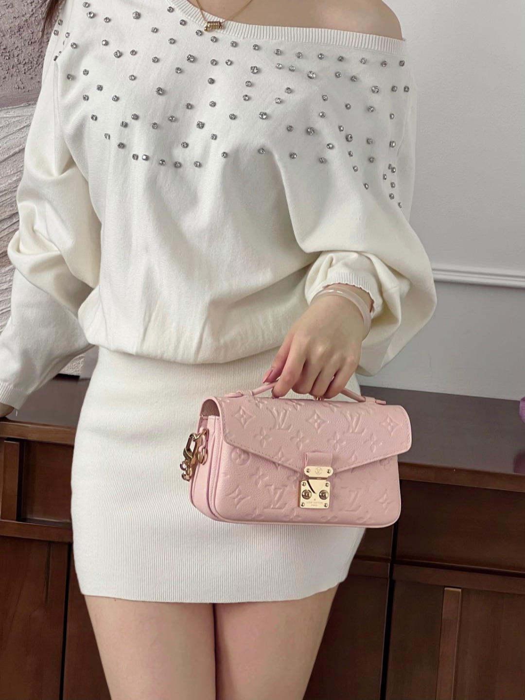 루이비통 포쉐트 메티스 이스트 웨스트 핑크