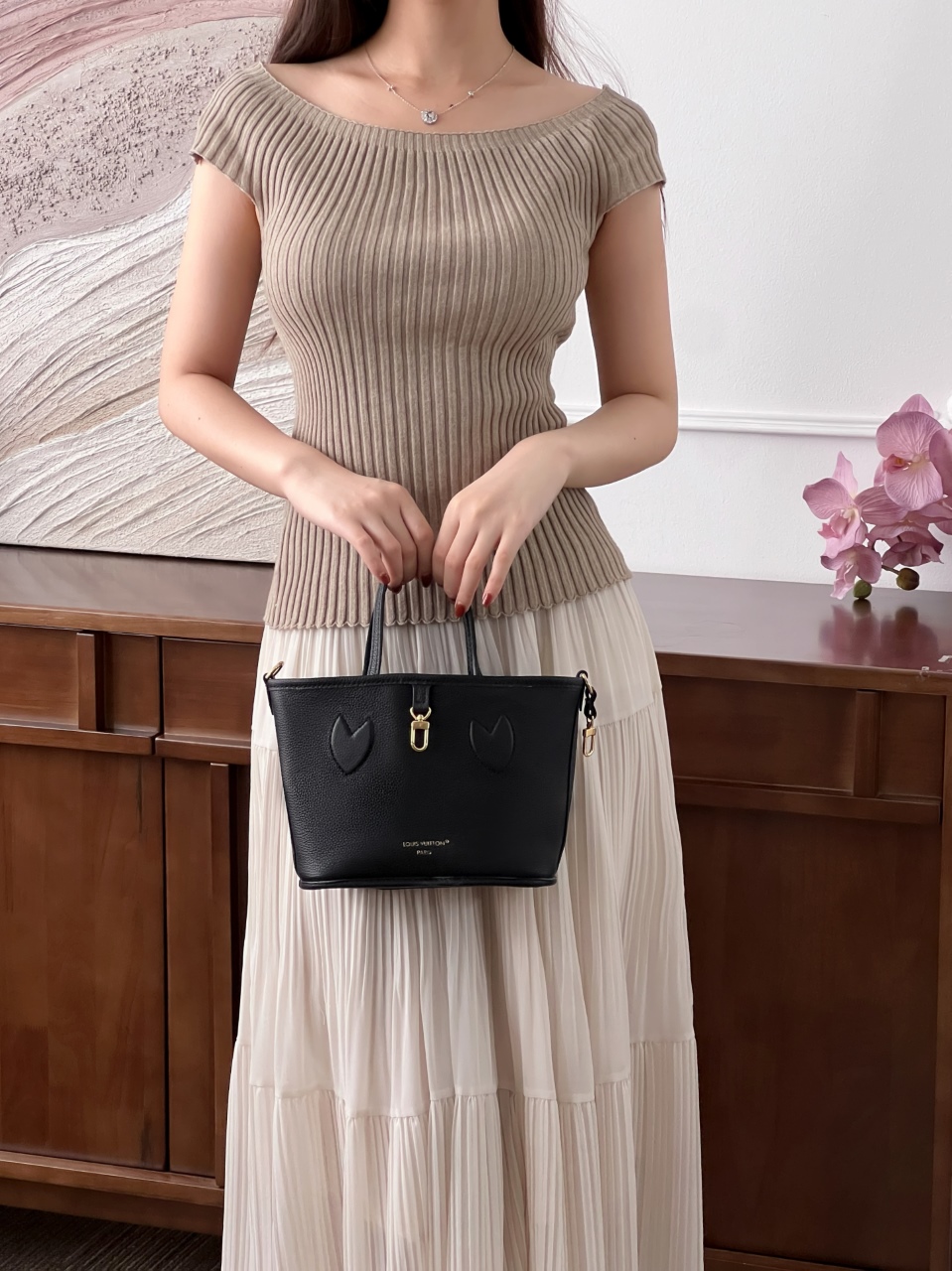 루이비통 네버플 인사이드 아웃 BB