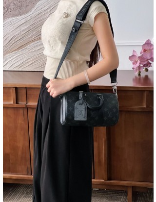 루이비통 키플 반둘리에 25