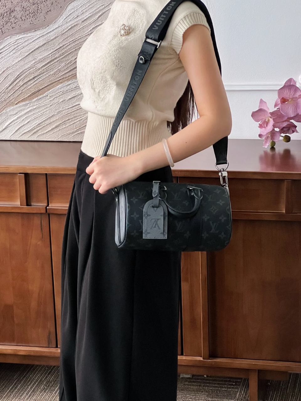 루이비통 키플 반둘리에 25