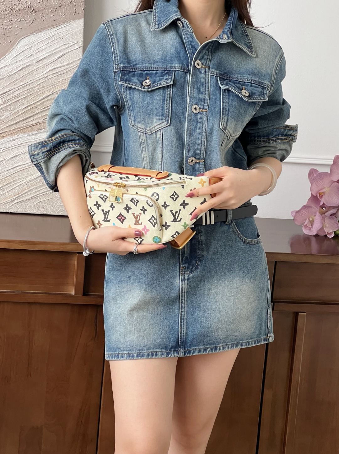 루이비통 러쉬 웨이스트 백