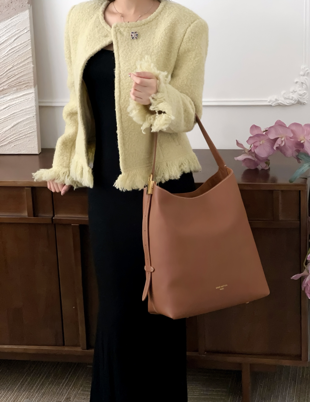 루이비통 로우 키 호보 MM