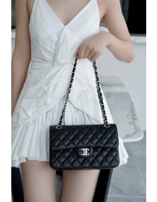 샤넬 클래식 플랩 백