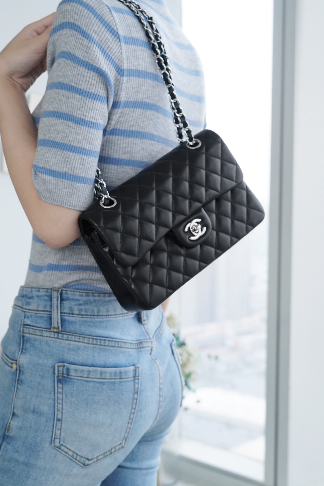 샤넬 클래식 미니 플랩백 블랙은장