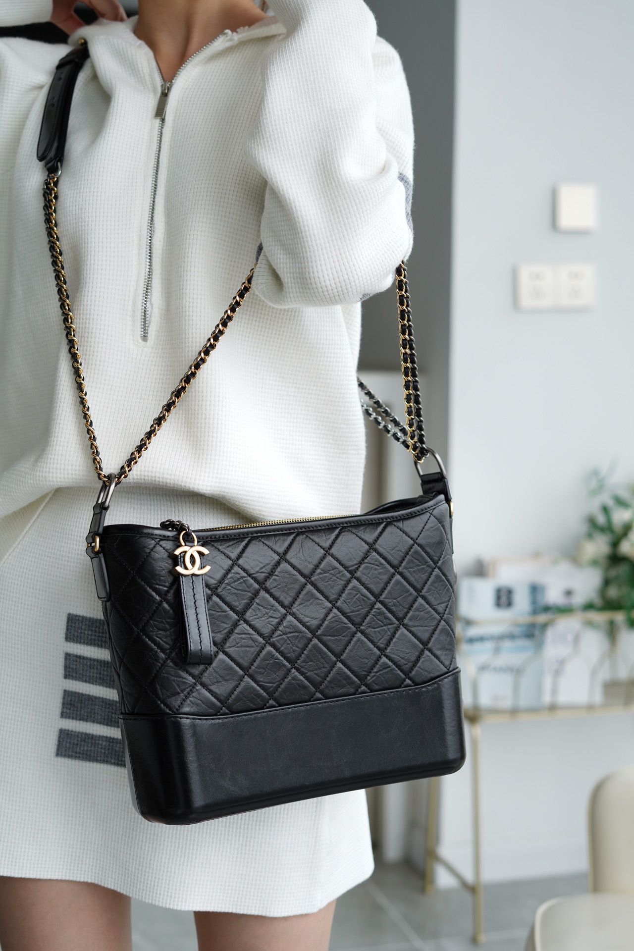 샤넬 가브리엘 라지 호보백