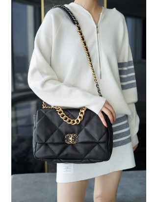 샤넬 19 플랩백 미디움
