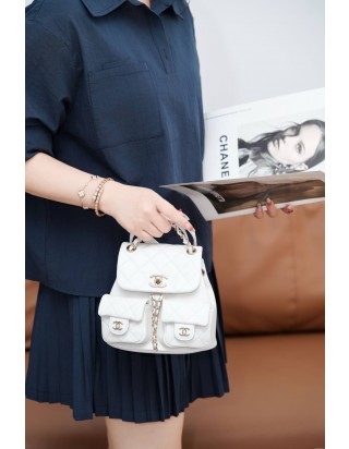 샤넬 23P 듀마 백팩 화이트 미니