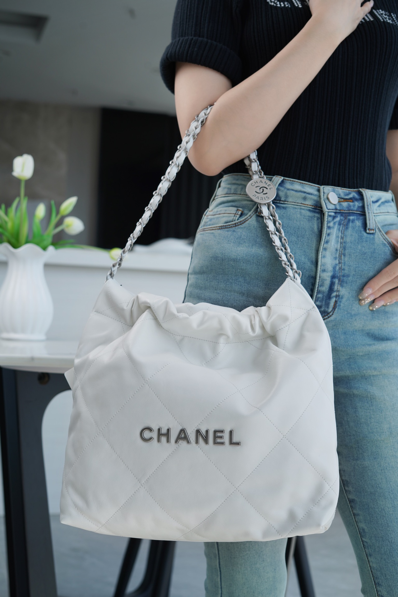 샤넬 22P 핸드백 스몰 화이트 은장