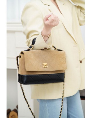 샤넬 25A 라지 플랩백 위드탑 핸들