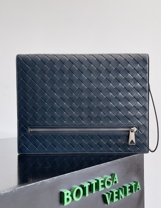 보테가 베네타 인트로치아토 도규먼트 케이스