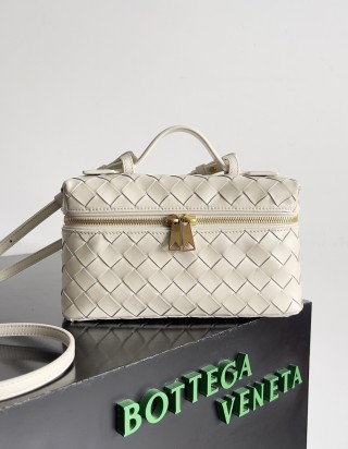 보테가 베네타 뱅뱅 베네티 케이스