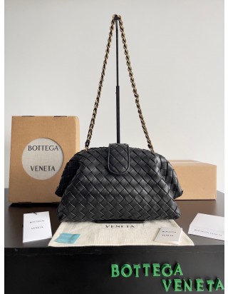 보테가 베네타 인트래치아토 레더 클러치 미디움