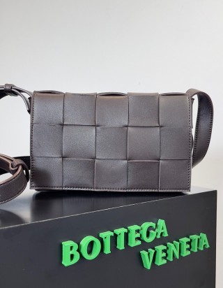보테가 베네타 카세트 백