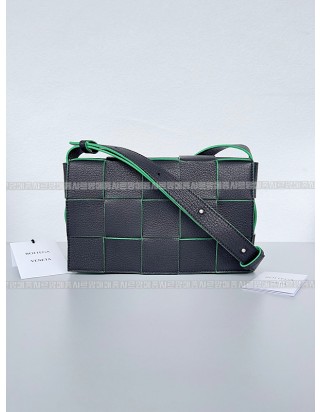 보테가 베네타 카세트 백