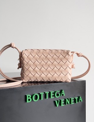 보테가 베네타 미니 루프 백