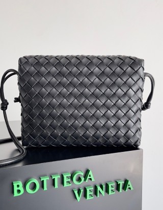 보테가 베네타 루프 카메라 백 스몰