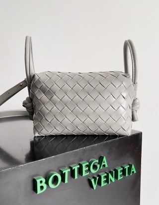 보테가 베네타 탑 핸들 루프 백 스몰