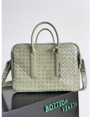 보테가 베네타 겟어웨이 브리스 케이스 라지