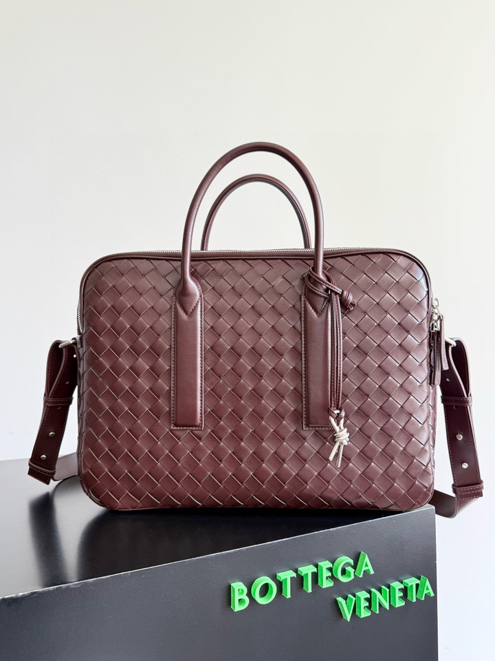 보테가 베네타 겟어웨이 브리스 케이스 라지