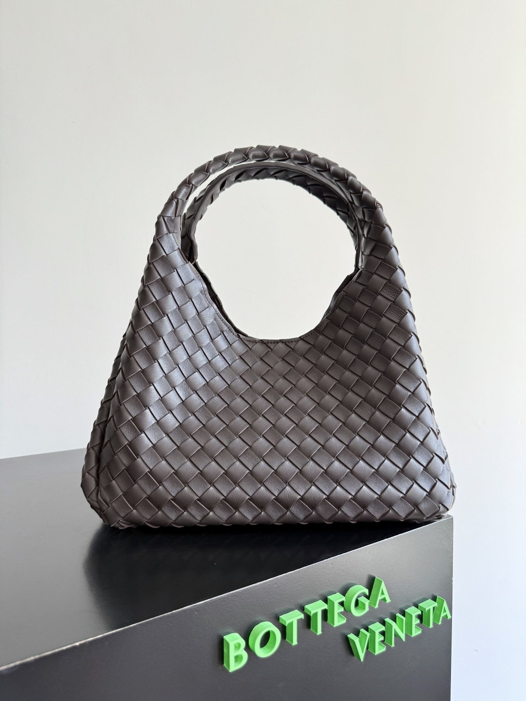 보테가 베네타 캄파나 미디움