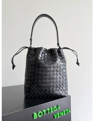 보테가 베네타 인트레치아토 비블리오테카 버킷 백