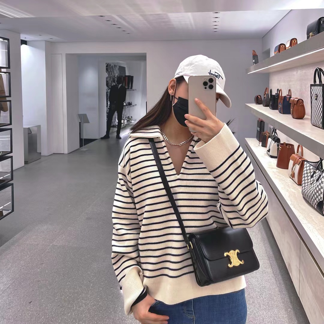 셀린느 클래식 트리옹프 백 미디움