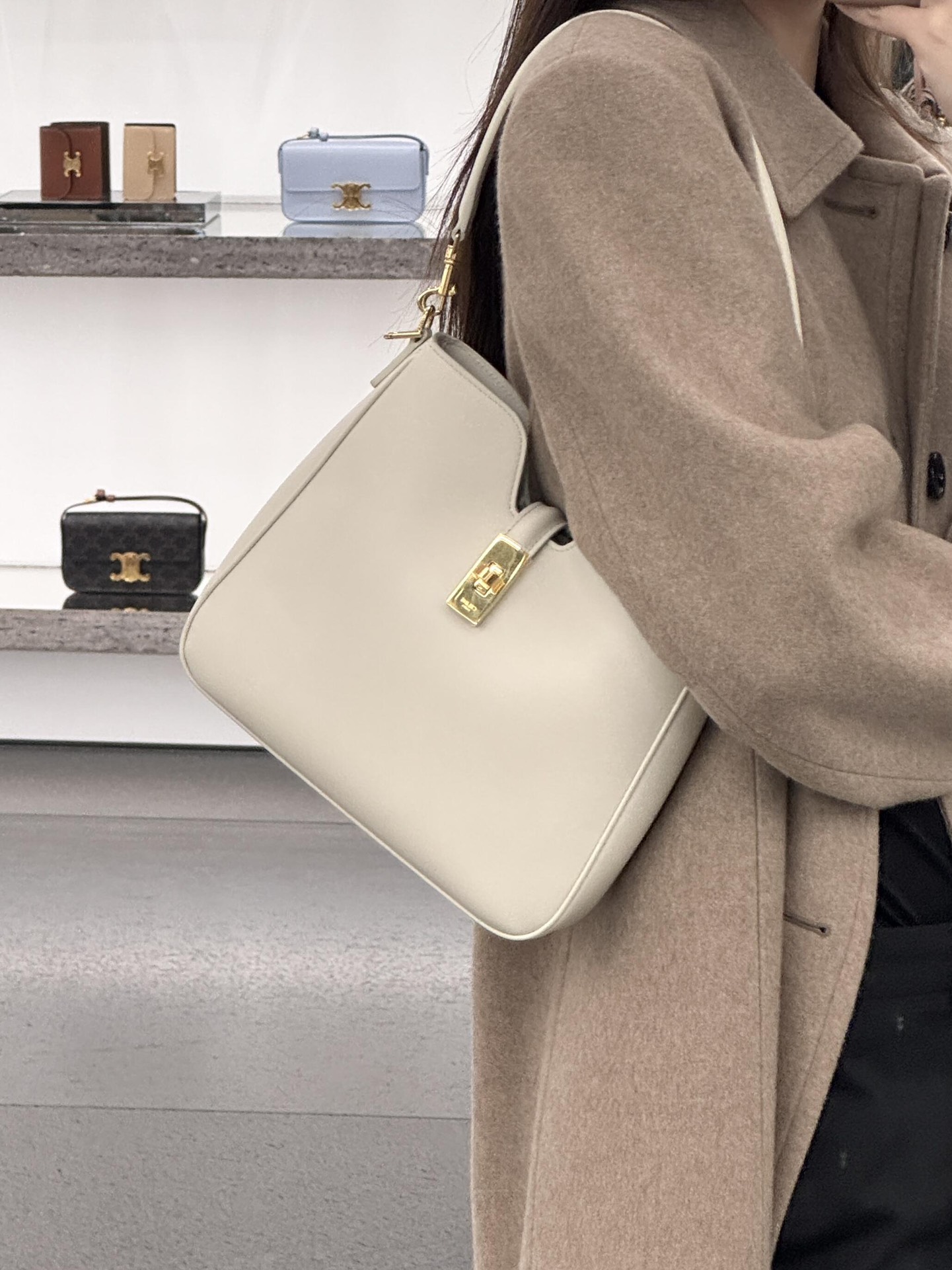 셀린느 까미르 16 소프트 스몰