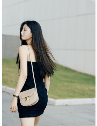 셀린느 틴 베사체