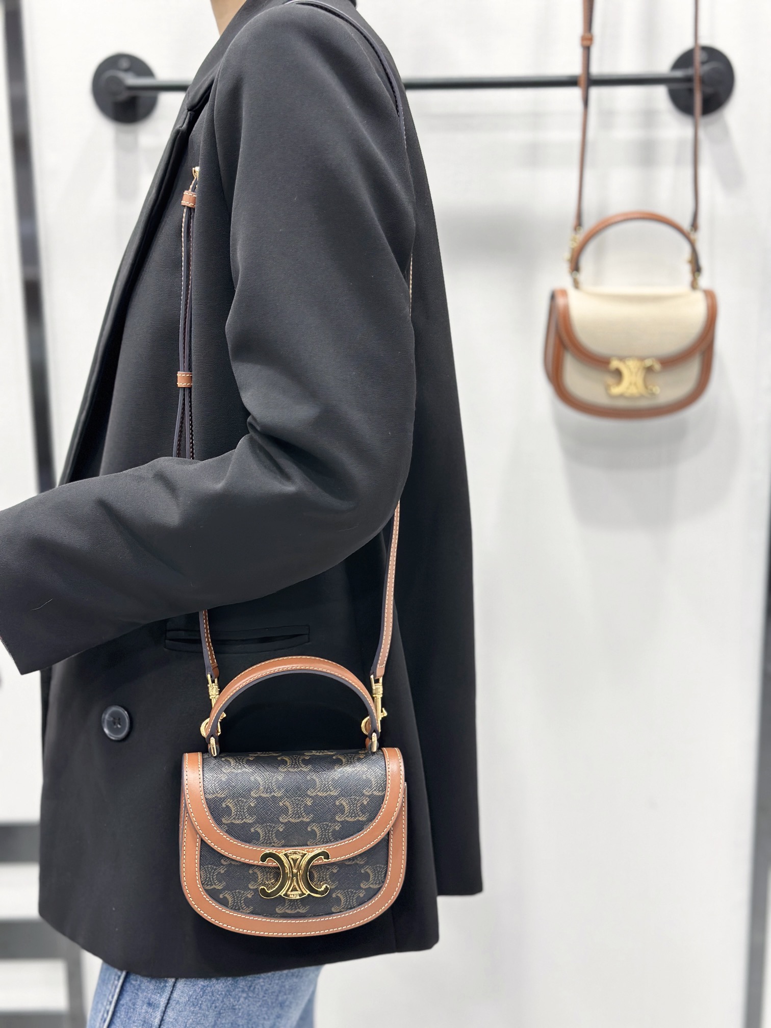 셀린느 베사체 미니 트리옹프 탑 핸들백