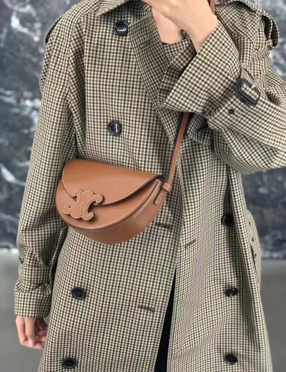 셀린느 퀴르 트리오페 베사체 숄더백