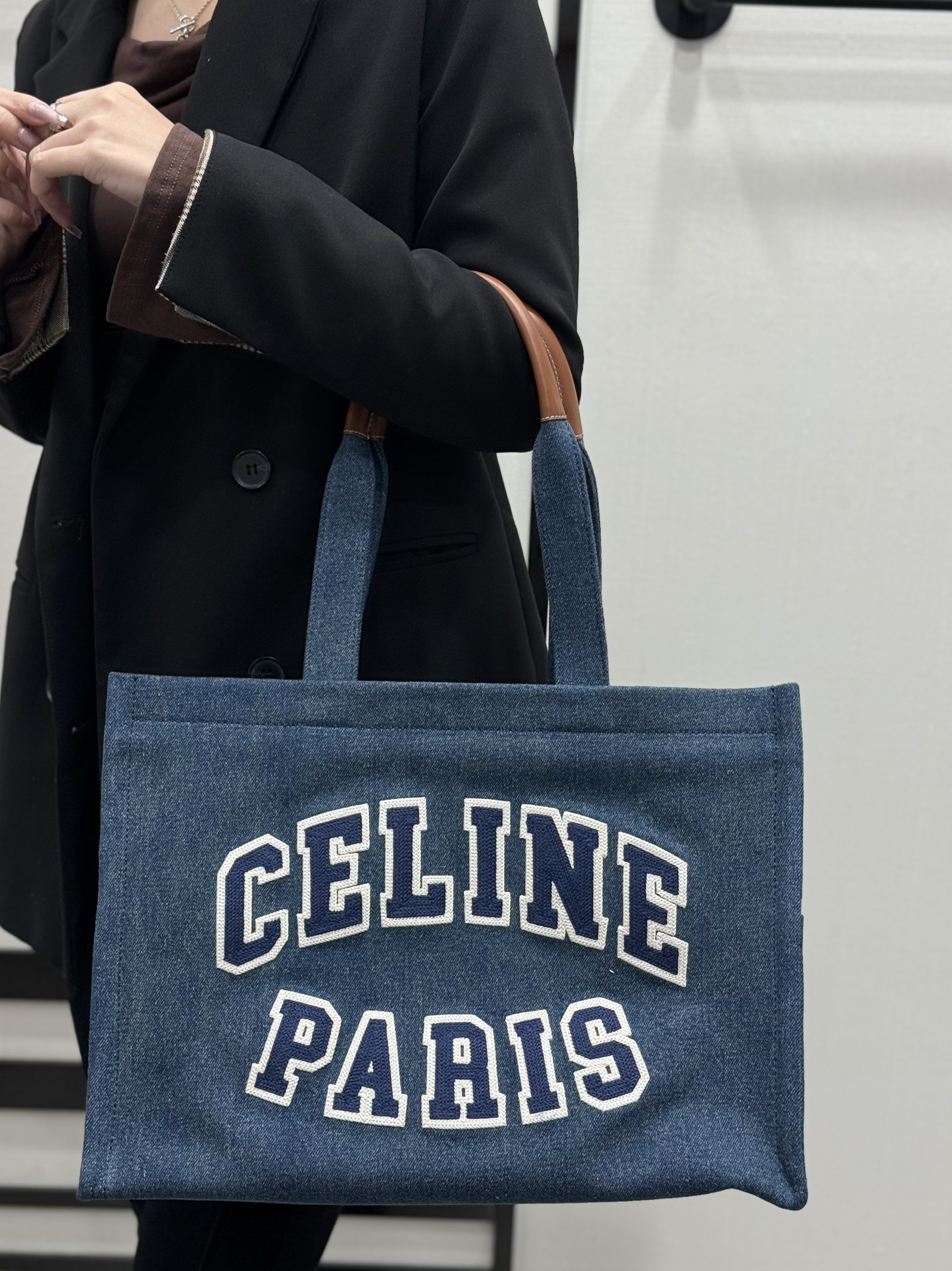 셀린느 카바스 숄더백 라지