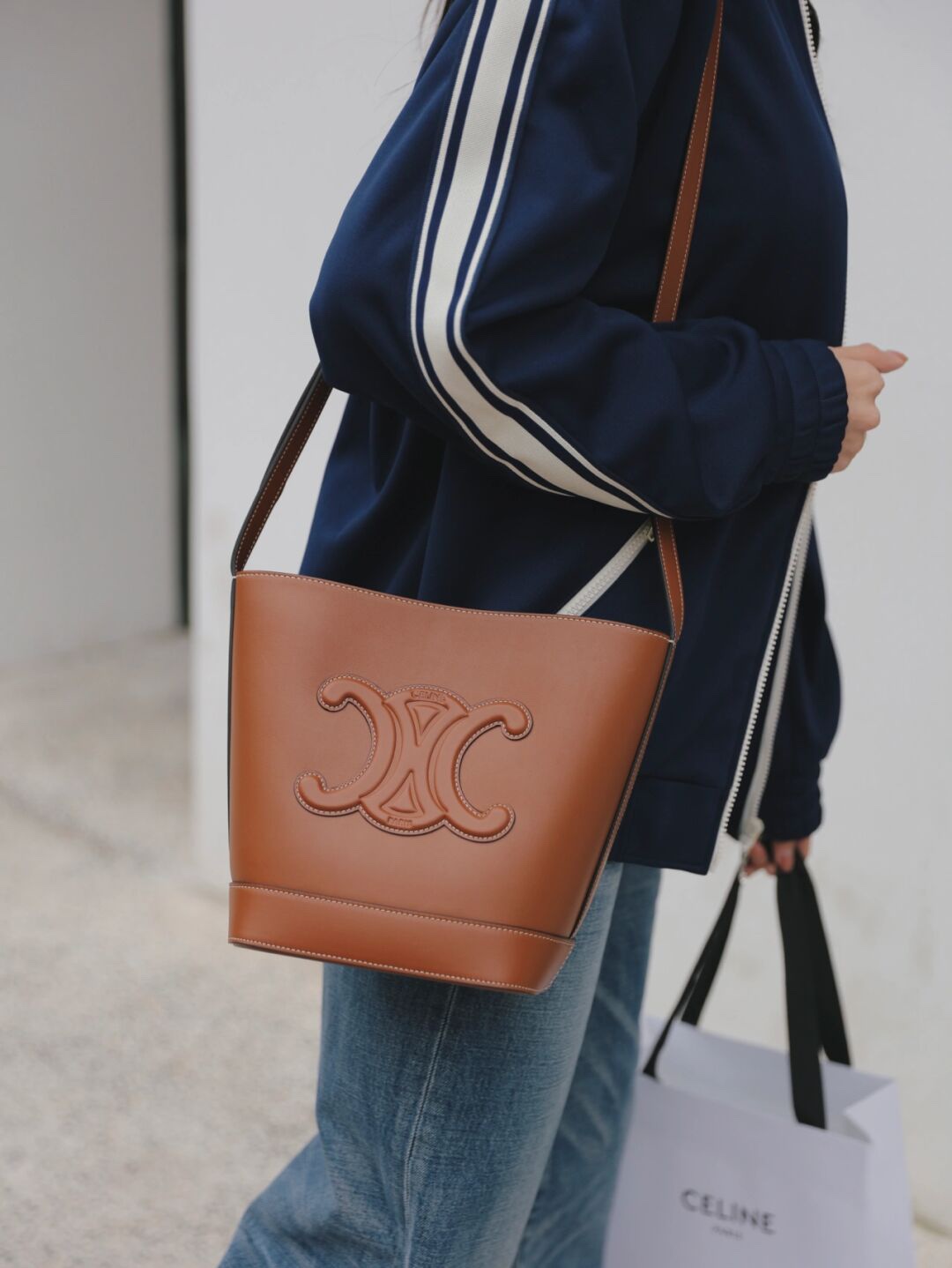 셀린느 버킷 퀴르 트리옹프 백 스몰