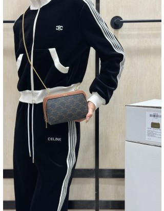 셀린느 클러치 온 체인