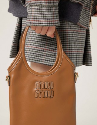 미우미우 아이비 캔버스 토트 백 스몰