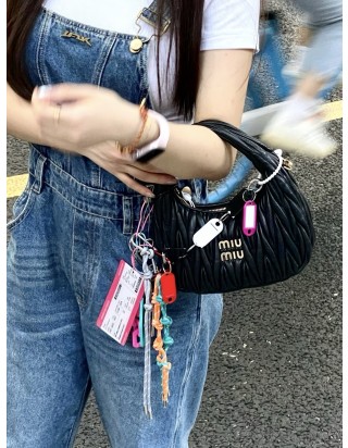 미우미우 완더 마테라세 나파 가죽 호보백 스몰