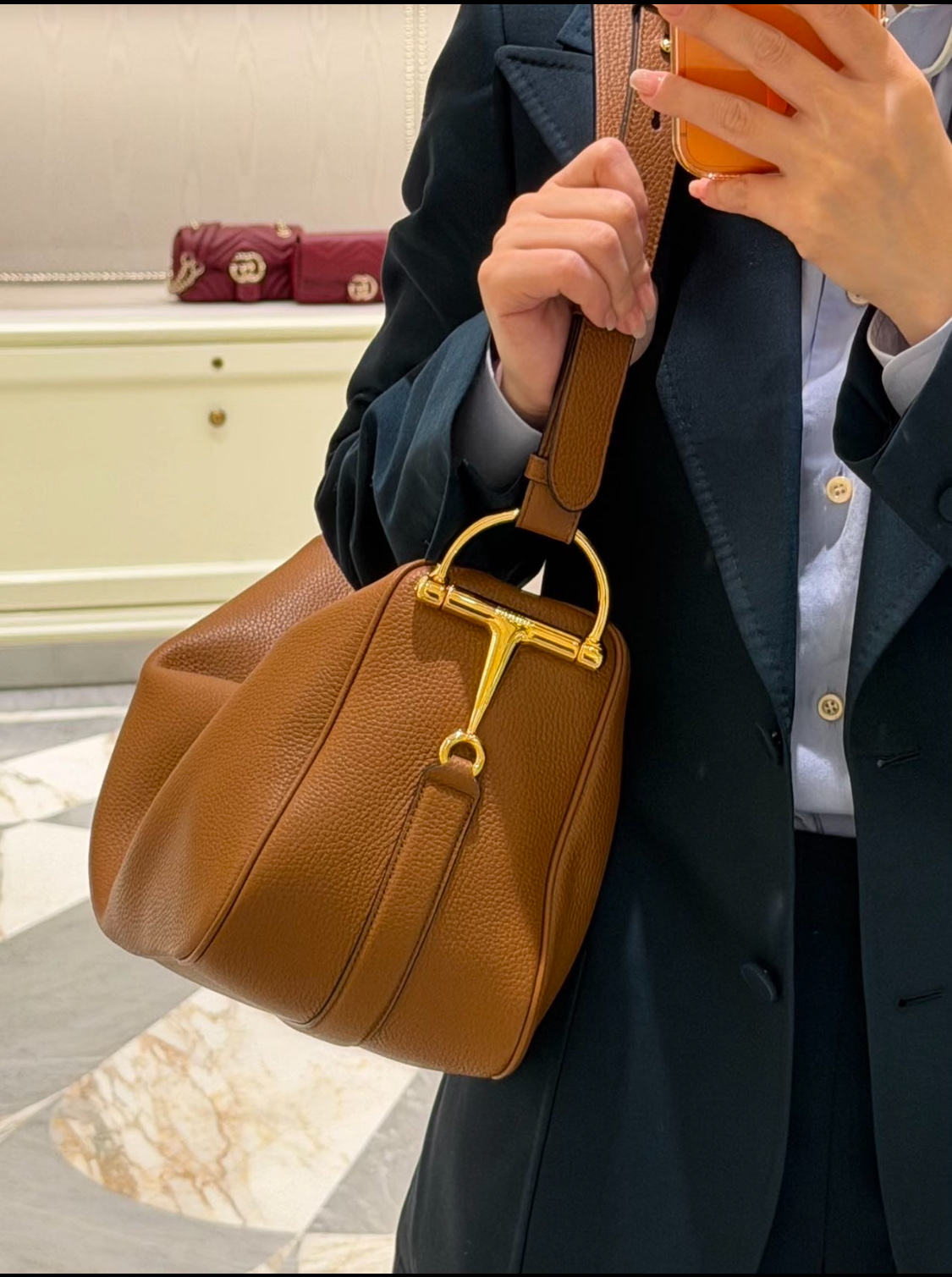 구찌 하프 홀스빗 미디움 숄더 백