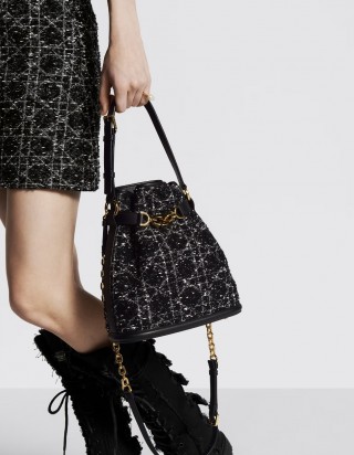 디올 쎄 오블리크 버킷 숄더 백 미디움