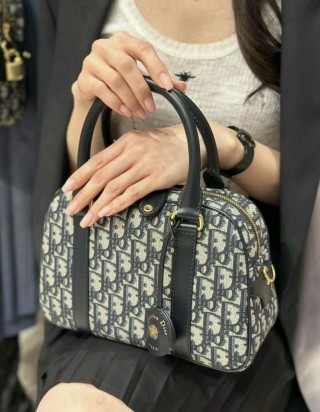 디올 D-VIBE 미디움 볼링백