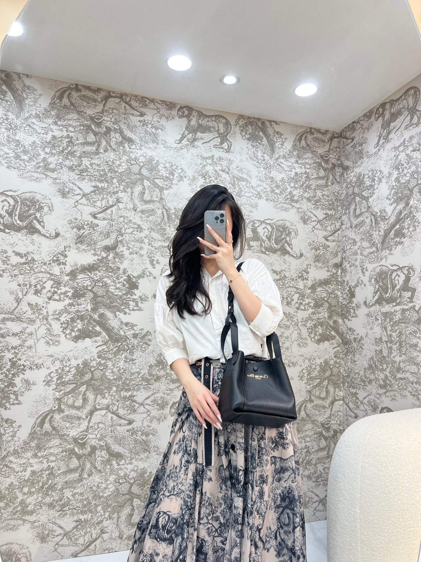 디올 시그니처 스몰 버킷백